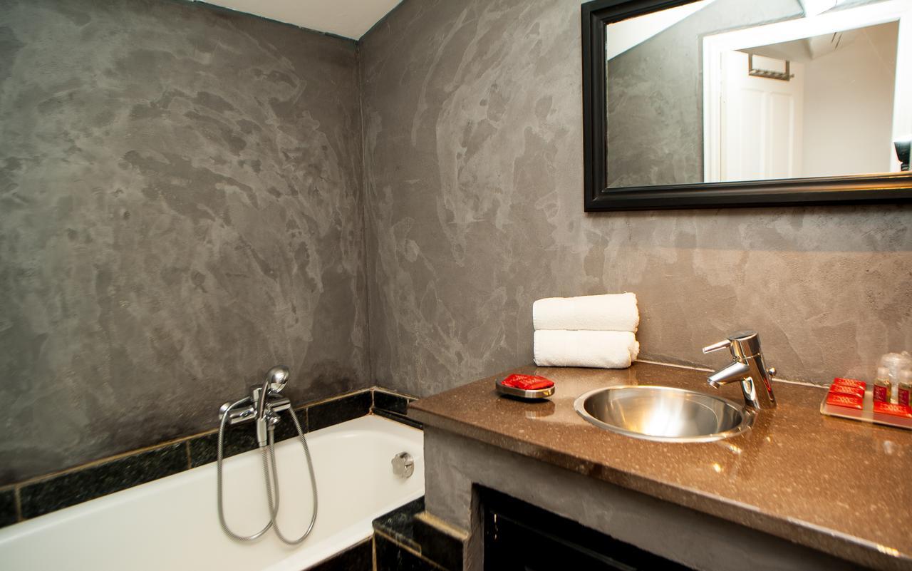 Hotel B Lodge Сен-Тропе Экстерьер фото