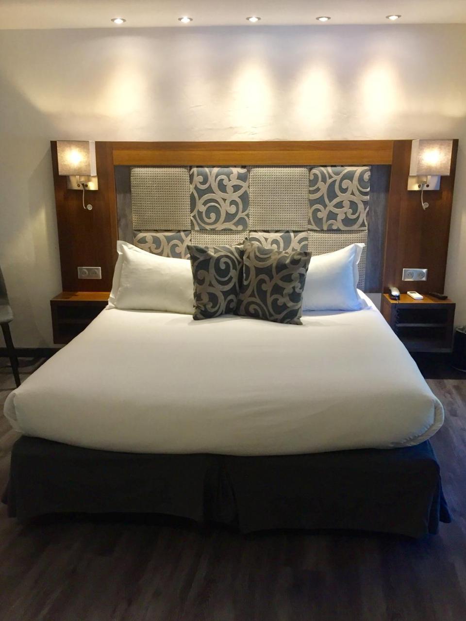 Hotel B Lodge Сен-Тропе Экстерьер фото